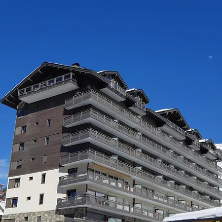 Cosy T3 Renove, Ski-in/ski-out, Balcon, Parking Prive, Centre - Fr-1-664-40 Courchevel